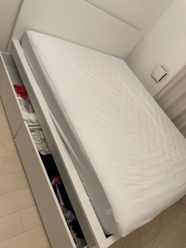 IKEA マルムMALMクイーンベッド HOVAGマットレス一式