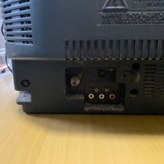 ブラウン管　テレビ　00製　ジャンク品の画像