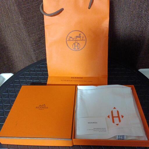 ★HERMES★新品★ハンカチ？★高額提案者様に決定予定★質問NG★掲載画像で判断ください★開封のみ★返品、返金不可★お返事は可能な限り迅速にさせて頂きます!
