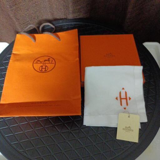 ★HERMES★新品★ハンカチ?★高額提案者様に決定予定★質問NG★掲載画像で判断ください★開封のみ★返品、返金不可★お返事は可能な限り迅速にさせて頂きます!