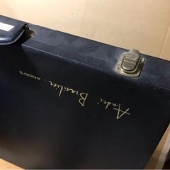 アンドレ・ブラジリエ　海辺の乗馬（破損品）絵皿  高級美術品の画像