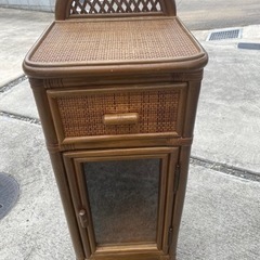 籐　電話台