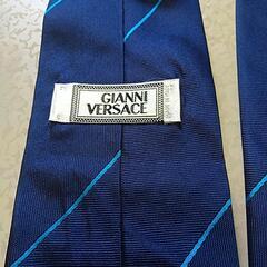 (再投稿値下げ)ヴェルサーチ メデューサネクタイの画像