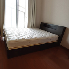 綺麗な状態です。マットレス付きダブルベッド￥0の画像