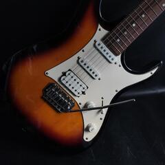 中古品 Ibanez ストラトタイプ GiOシリーズ エレキギター SSH サンバースト ソフトケース付きの画像