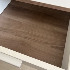 IKEA イケア TRYSIL トリスィル （トリシル） ベッドサイドテーブルの画像