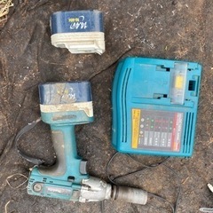 インパクトレンチ　充電式　ビット3こ 2500円→2000