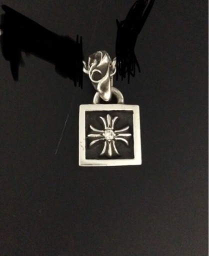 値下げ！クロムハーツ・チャームCHプラスwithダイヤ