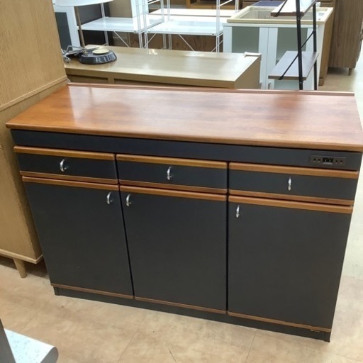 【トレファク摂津店】小泉産業のキッチンカウンターが入荷致しました！！