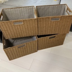 収納ケース4つ
