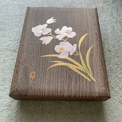 桐の箱