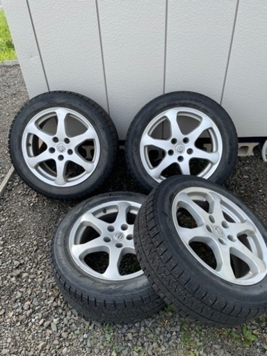 ピレリスタッドレスタイヤ215/55/17