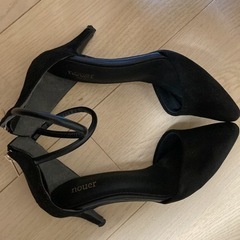 中古　nouer  ストラップサンダル　黒　38(24cm)の画像