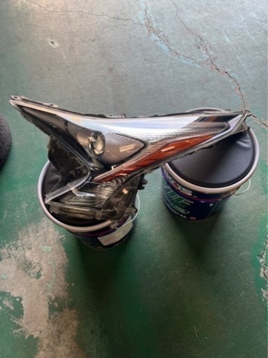 プリウス　50系　前期　ヘッドライト