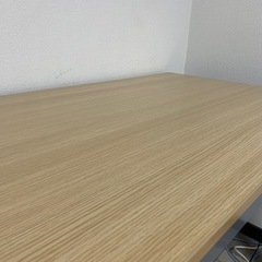 シンプルオフィスデスクの画像