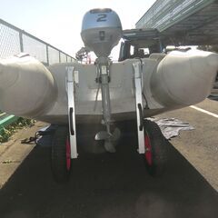 現役の2馬力船外機付きゴムボートを売りますの画像