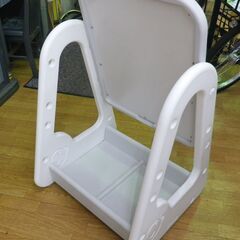 お値下げ！ifam/アイファム キッズ用 お絵かきボード ホワイトボードイーゼル  幅60㎝ マグネット対応 ホワイト×グレー 西岡店の画像