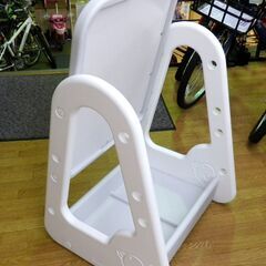 お値下げ！ifam/アイファム キッズ用 お絵かきボード ホワイトボードイーゼル  幅60㎝ マグネット対応 ホワイト×グレー 西岡店の画像