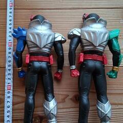 【再値下げ】ソフビ人形仮面ライダーキバ2体セットの画像