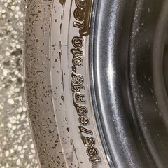 スタッドレスタイヤ&ホイール プリウス　velva Yokohama タイヤ　の画像