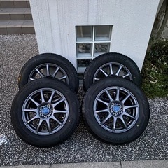 スタッドレスタイヤ&ホイール プリウス　velva Yokohama タイヤ　の画像