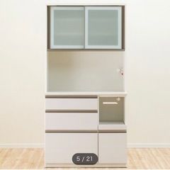 ニトリ食器棚の画像