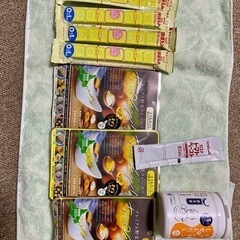 離乳食グッズ＆キューブタイプのミルク