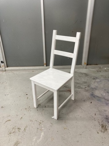 IKEA IVAR 白い椅子