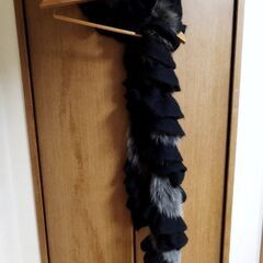 天然毛と毛糸のマフラーの画像