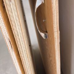 【お譲り先決定】【加工用】木材（ラーチ板）大４枚、小（大の半分2枚）あげますの画像