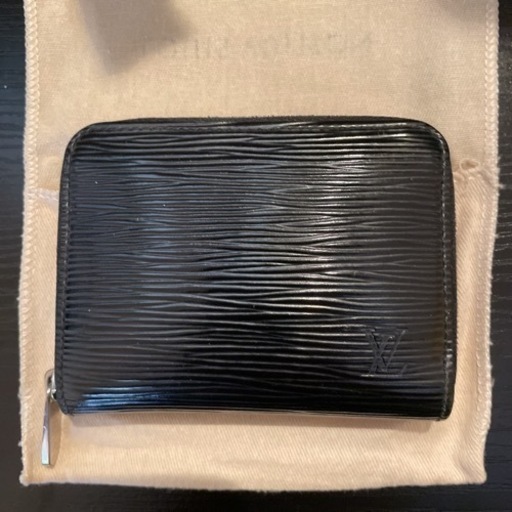 VUITTON ルイヴィトン エピ ジッピーケース