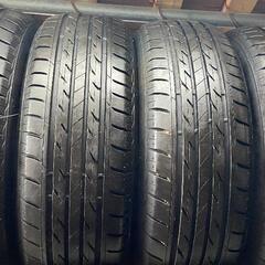 🌞195/60R15⭐工賃込み！カローラフィールダー、シビック、ラフェスタ等に！バリ山！美品！BRIDGESTONE製サマータイヤ入荷しました🌞