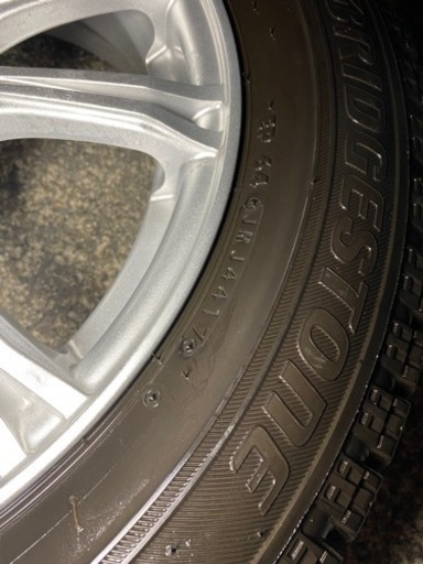 165/65R15  ソリオ　デリカD2 スタッドレスタイヤ　アルミホイール付き