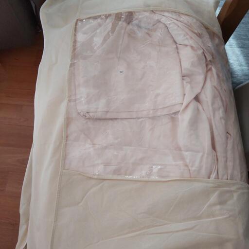 募集締め切りました！購入者決定しました！新品！セミダブル　布団セット！収納袋付き　敷布団、掛け布団、敷き布団カバー、掛け布団カバーの4点セット