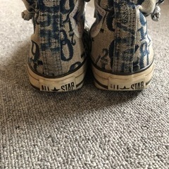 CONVERSEハイカットスニーカーの画像