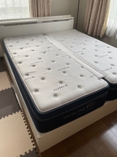 ニトリ　クイーンサイズベッド