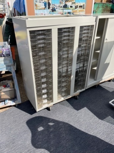 オフィス家具 書類棚　スチール