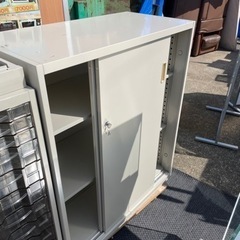 オフィス家具　キャビネット