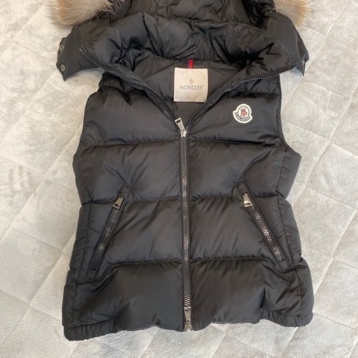 モンクレール　ダウンベスト
