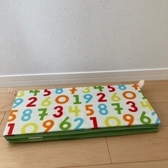 IKEAのベッド下収納の画像