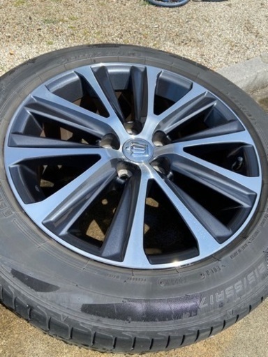 210クラウンアスリート　17インチ純正タイヤ