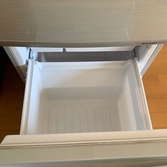シャープ冷蔵庫の画像