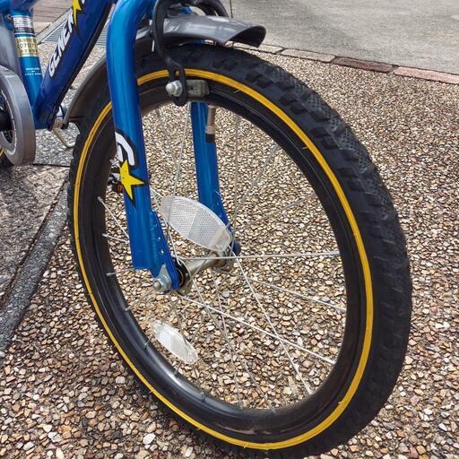 《超美品》18インチ青色自転車ジェネレーターキッズ