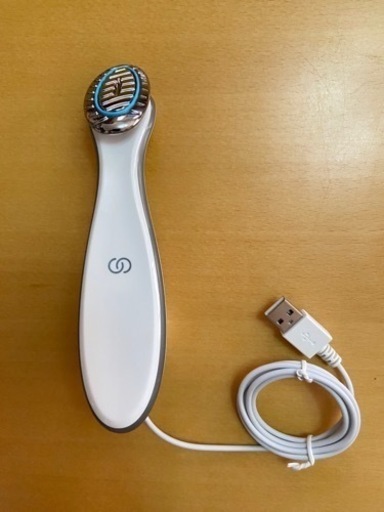 【値下げ中✨】ニュースキン　AGELOCブースト 美顔器 美容液付き‼️