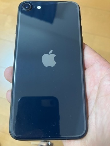 iPhoneSE 第三世代　docomo 黒　64G