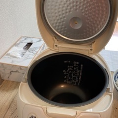 ZOJIRUSHI 炊飯器 10合の画像