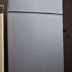 冷蔵庫　2ドア