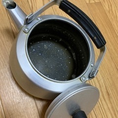 アルミ製やかんの画像