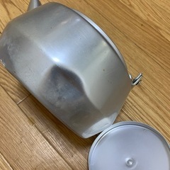 アルミ製やかんの画像