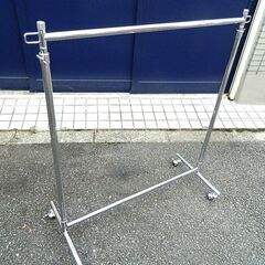 業務用　ハンガーラック　メッキ　幅100ｃｍ
